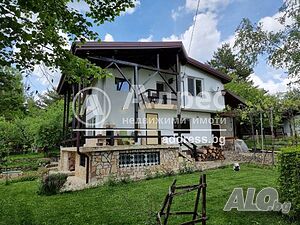 Къща/Вила, Горни Окол, 240 кв.м., 230000 €