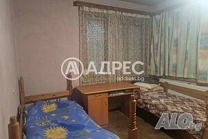 НОВА ПО-НИСКА ЦЕНА: АДРЕС предлага за продажба ЕТАЖ от къща в близост на центъра. Ключ за имота!