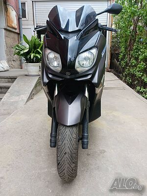 Скутер Yamaha X-max 2013 г. -4300 лв.