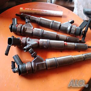 Дюза за BMW E46 2.0D 150HP FUEL INJECTOR 7793836 0445110216.