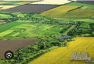 Парцел за застрояване.