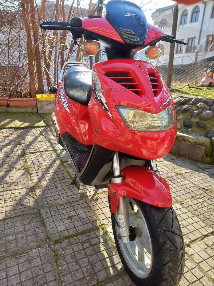 Explorer Spin 80cc Generic Jump 49 куб. см Скутер Бензинов 2-тактов Автоматик Въздушно охлаждане 5208 км | Мотоциклети, АТВ | Хасково