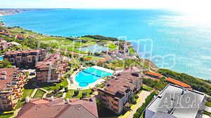 Тристаен апартамент в голф-комплекс на първа линия - Калиакрия Ризорт / Kaliakria Resort