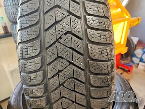 2бр. зимни гуми 215/55/18 Pirelli