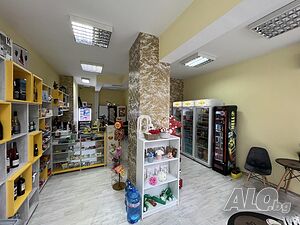 Помещение под наем с два санитарни възела