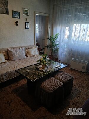 Двустаен апартамент, Аврен