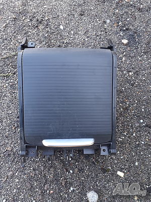 Поставка чаши 390228/ 39997575 -Cup Holder Volvo S80/V70 2007--2018