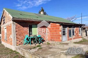 САМО В ЕРА! Едноетажна къща с двор в село Рогош, обл. Пловдив