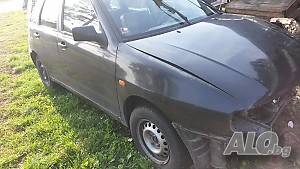 Seat Ibiza 1,0 50 к.с. Хечбек Бензин 1997 год. Ръчна на части