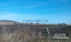 Урегулиран парцел, с 270 метра лице на главния път за кв. ”Черно море”, гр. Бургас