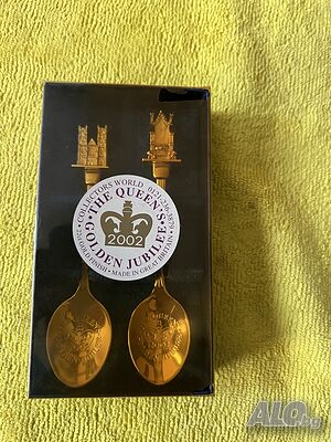 22ct позлатени комплект лъжици Queen Elizabeth II Golden Jubilee 2002