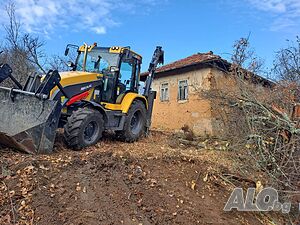 Услуги със Самосвал град Дупница и Комбиниран Багер