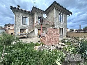 Къща за продажба в село Ресен