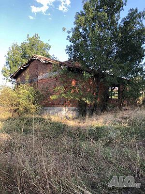 Едноетажна къща в с. Долно Брястово