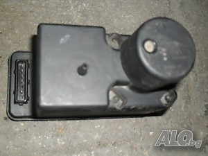 Вакуум помпа 443862257 D Ауди 80 90 Audi 80 90