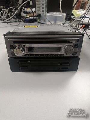 CD Player Panasonic CQ-C1301N + CD holder