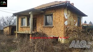 Две къщи в село Драганово