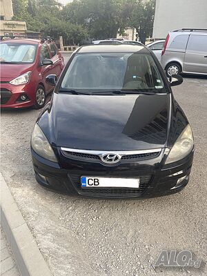 продавам автомобил hyundai i30