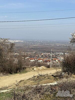 Парцел в с. Брестник