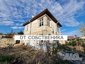 Двуетажна къща в село Крепост, общ. Димитровград