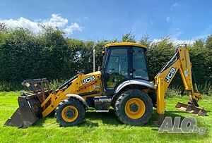 2014 JCB 3CX 4T Челен товарач