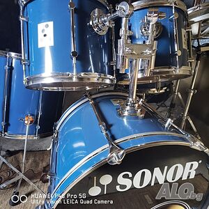 Пълен комплект със стойките и чинелите акустични барабани Sonor Force made in Germany