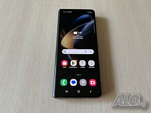 Продавам Samsung Galaxy Z Fold4 256/12GB