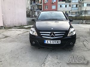 Mercedes Benz B180