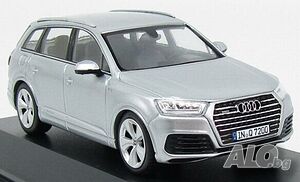 Audi Q7 V8 TDI Quattro S-line 2014 - мащаб 1:43 на SPARK модела е нов в PVC дисплей-кейс