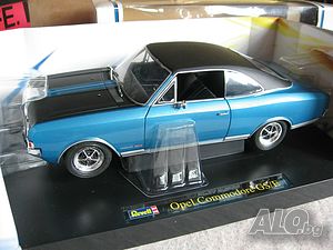 Opel Commodore A Coupe GS/E - мащаб 1:18 на Revell модела е нов в кутия