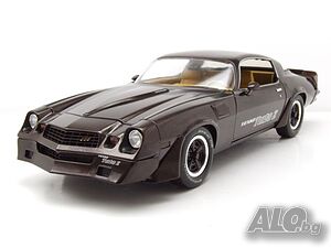 Chevrolet Z28 Yenko Turbo Z 1981 - мащаб 1:18 на Greenlight моделът е нов в кутия