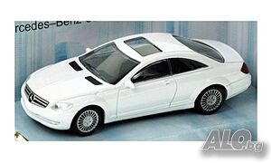 Mercedes-Benz CL Coupe - мащаб 1:43 на MondoMotars моделът е нов в кутия