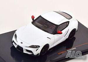 TOYOTA Supra 2020 - мащаб 1:43 на IXO моделът е нов в PVC дисплей-кейс