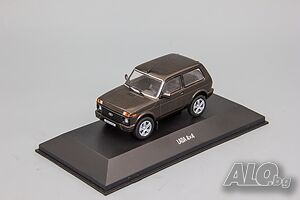 ВАЗ 4х4 Лада Lada Urban 2020 - мащаб 1:43 на DeAgostini моделът е нов в блистер