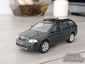 Skoda Octavia Combi Scout - мащаб 1:43 на Abrex моделът е нов в PVC дисплей-кейс