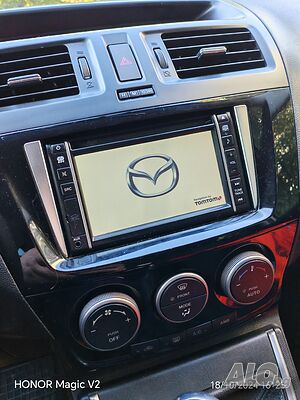 Mazda 5 multimedia