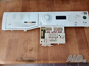 Продавам платки с преден панел за пералня Hotpoint/Ariston WMF 700