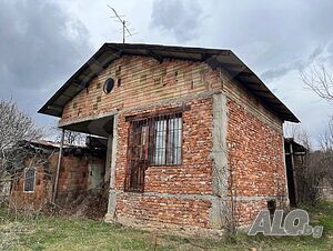 Къща/вила в Кръстевич- полите на Средна гора
