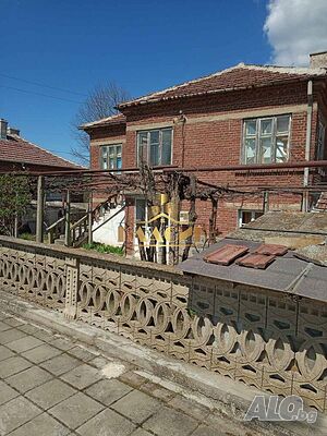 Къща на село