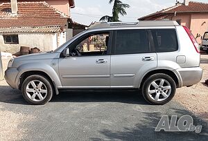 NISSAN X TRAIL