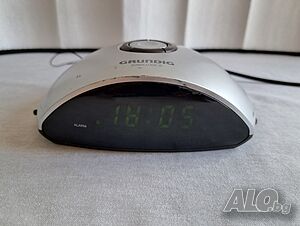 Радио часовник Grundig Sonoclock 30.