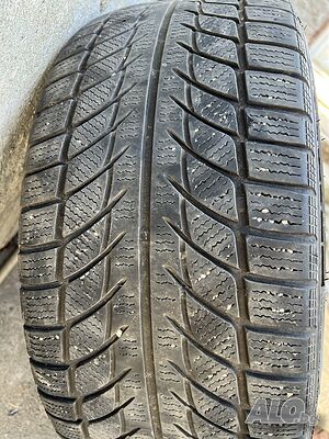 Зимни гуми Westlake 245/45R17