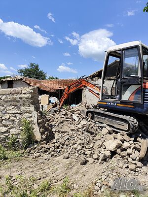 Услуги с мини багер 3т с хидравличен чук