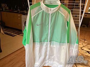 Nike. Яке Football Authentik M размер