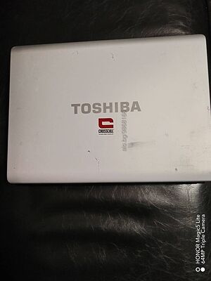 Продавам лаптоп TOSHIBA satellite L300-19f