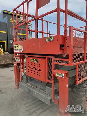 Ножична вишка дизел 12 м / 500 кг Skyjack SJ8831 ПОД НАЕМ, гр София