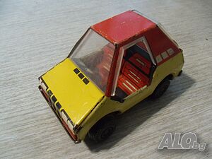 № 7961 стара метална / ламаринена играчка - автомобил