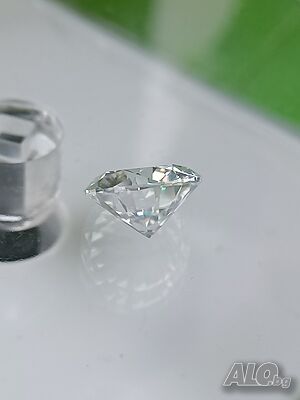 Топ Мойсанит Диамант Голям 10мм. Фенси G Moissanite Diamond