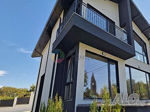 image_10