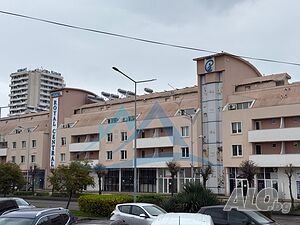 Отдаваме под наем търговски площи